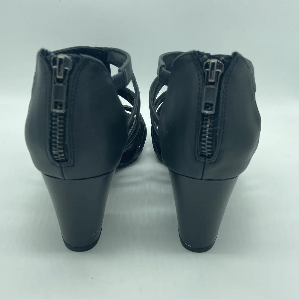 Easy Street Amaze Black Sandals Women's 9M Strappy Minimalist Edgy Block Heels